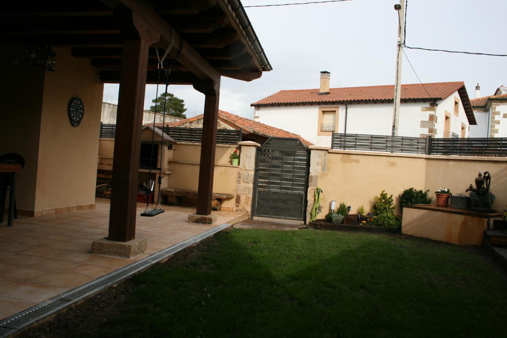 El Valle De La Mantequilla Aldehuela del Rincon Exterior photo
